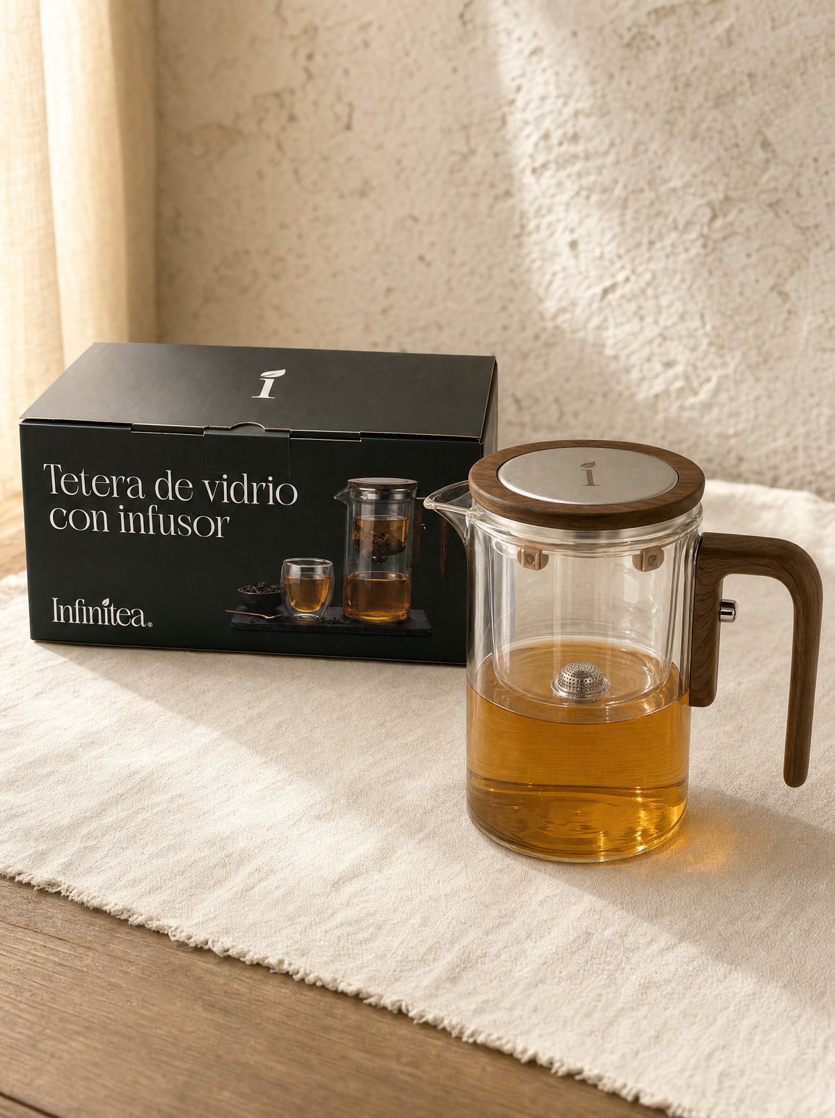 Tetera de vidrio con infusor y tapa de madera Infinitea — vista 3